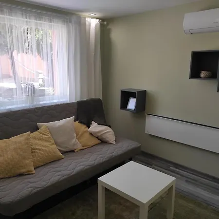 아파트 7 Days Makó