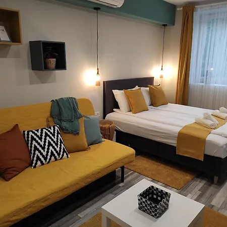 7 Days Appartement Makó